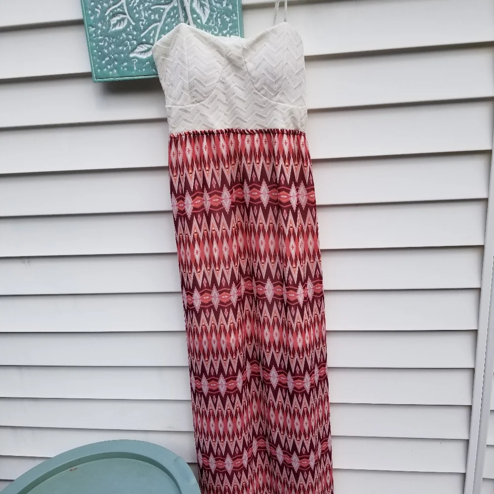 Pretty midi dress for summer - Picture 1 of 8